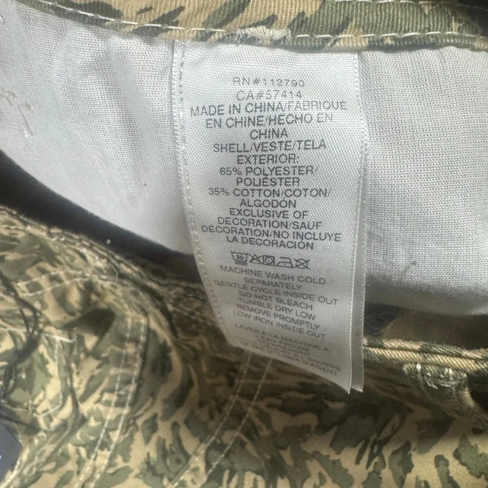 True Religion Mens Abstract Swirl Camo Cargo Pants Green Tan Size 28 NWT